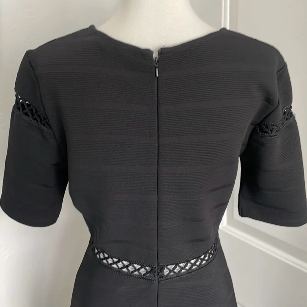 EUC Topshop Cut Out Fit and Flare Dress Size 6